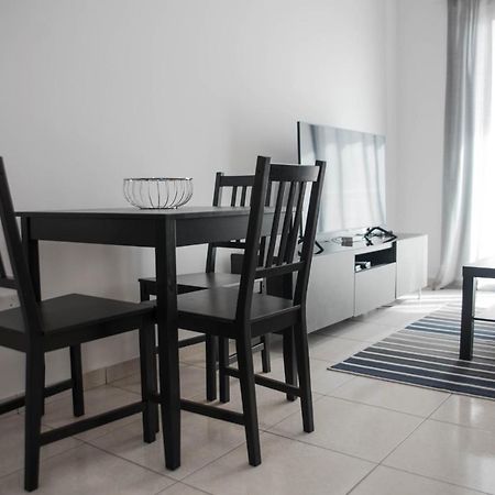 Renovated One Bedroom Apartment In Paphos With Pool Dış mekan fotoğraf