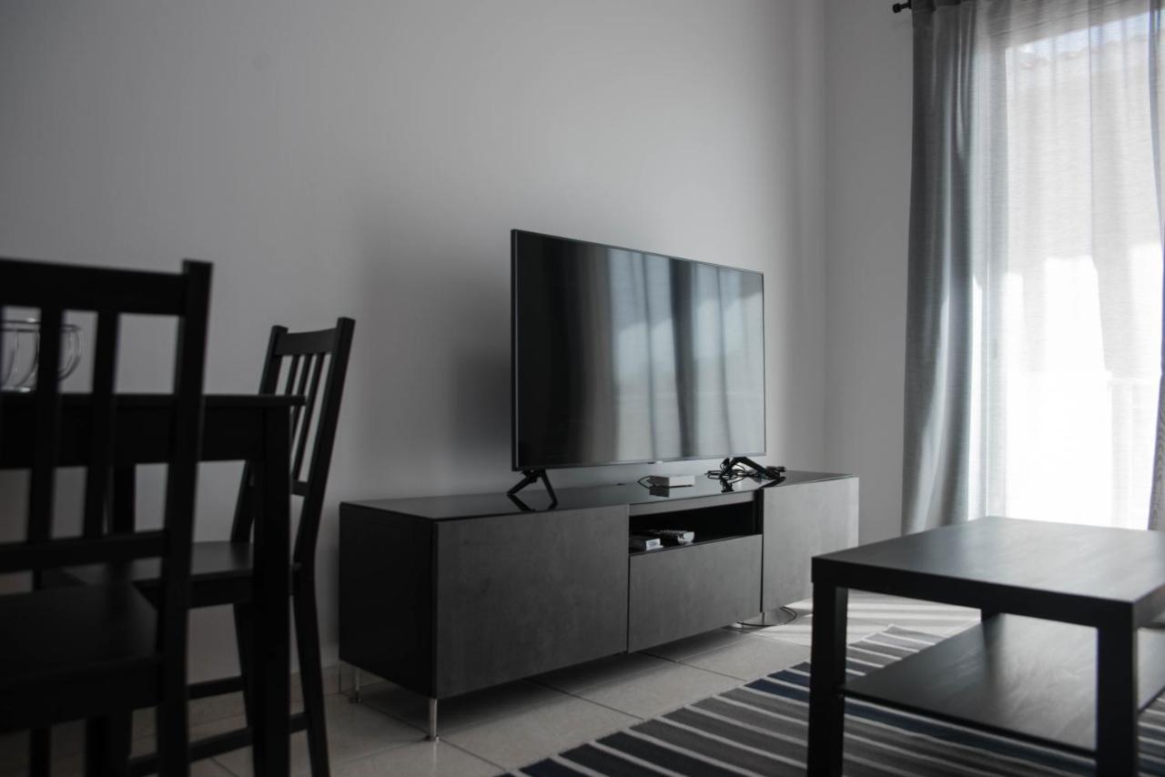 Renovated One Bedroom Apartment In Paphos With Pool Dış mekan fotoğraf