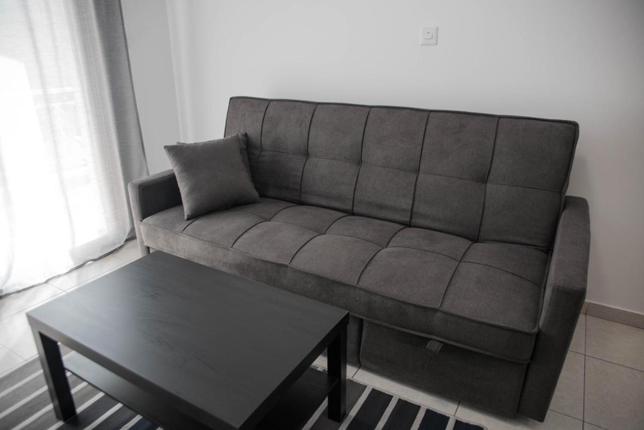 Renovated One Bedroom Apartment In Paphos With Pool Dış mekan fotoğraf
